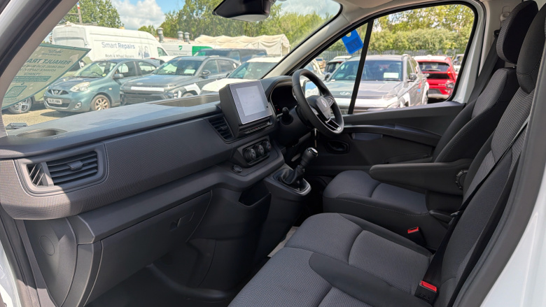 Renault Trafic Swb Diesel SL30 Blue dCi 130 Advance [Safety] Van